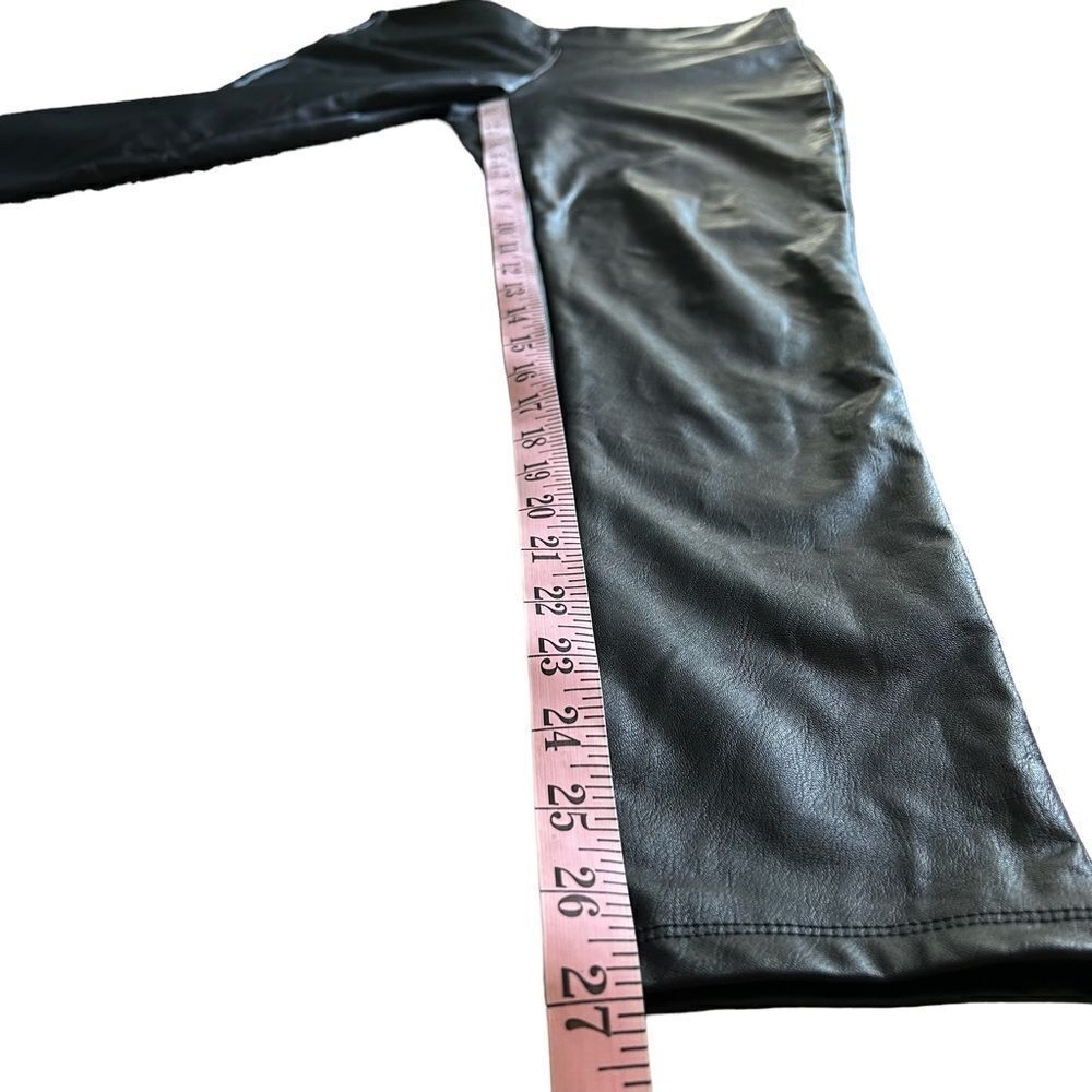 Kendall & Kylie | Faux Leather Leggings Pants, Size M - Picture 5 of 9
